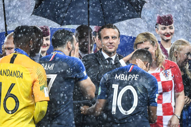 那不勒斯的 那不勒斯的