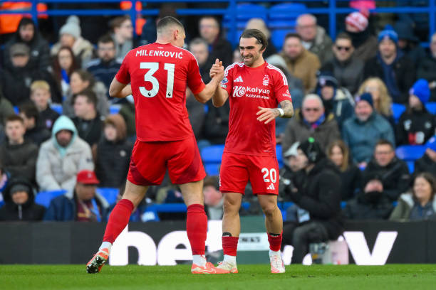 以及该球员 以及该球员